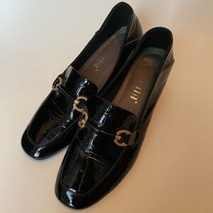 Very comfortable classy shoes, size 7, preloved, great condition